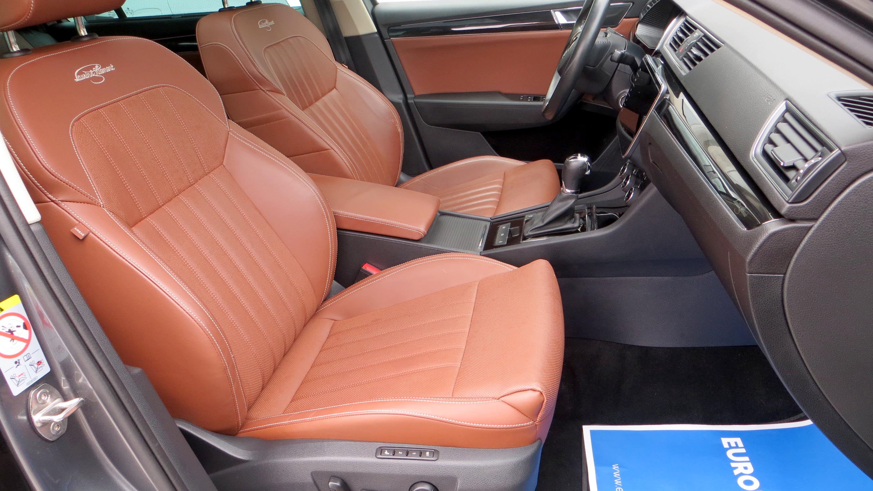 Skoda Superb Combi 2.0 TDI SCR L&K DSG MAGAS FELSZERELTSÉG-BŐR BELSŐ-VONÓHOROG-GARANTÁLT KM.-GARANCIA!